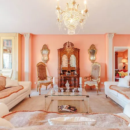 Stylish Retreat Near Historic Center Apartment Lucca