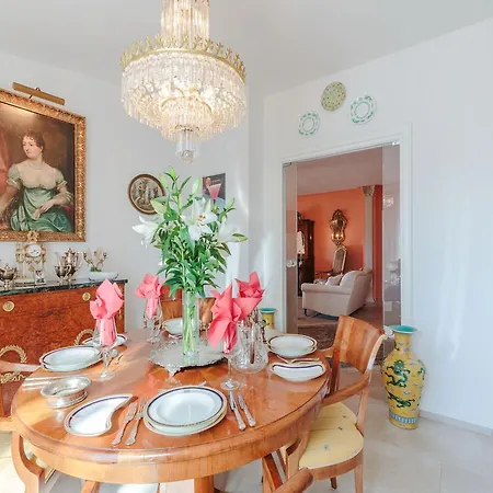 Stylish Retreat Near Historic Center Apartment Lucca