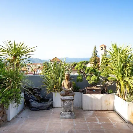 Apartment Stylish Retreat Near Historic Center Lucca