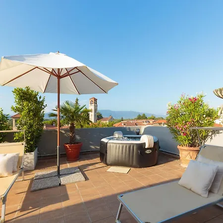 Stylish Retreat Near Historic Center * Lucca