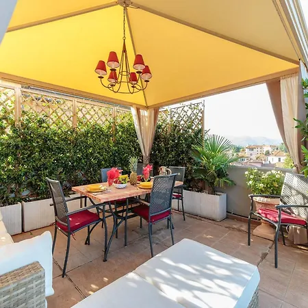 Stylish Retreat Near Historic Center Apartment Lucca